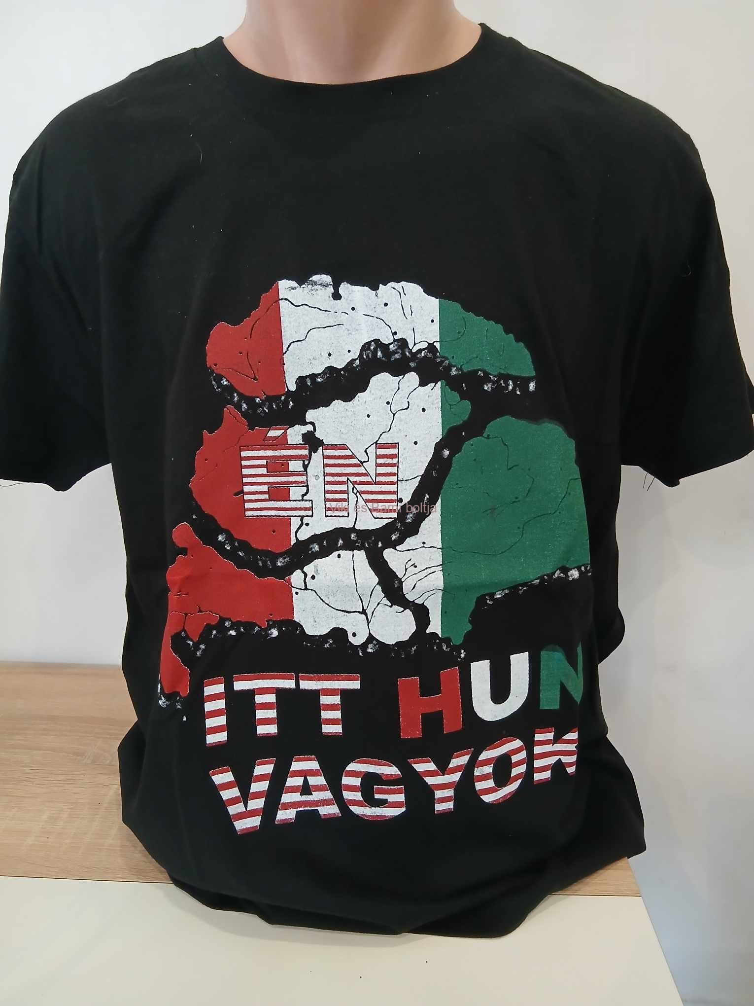 "Én itt hun vagyok" póló