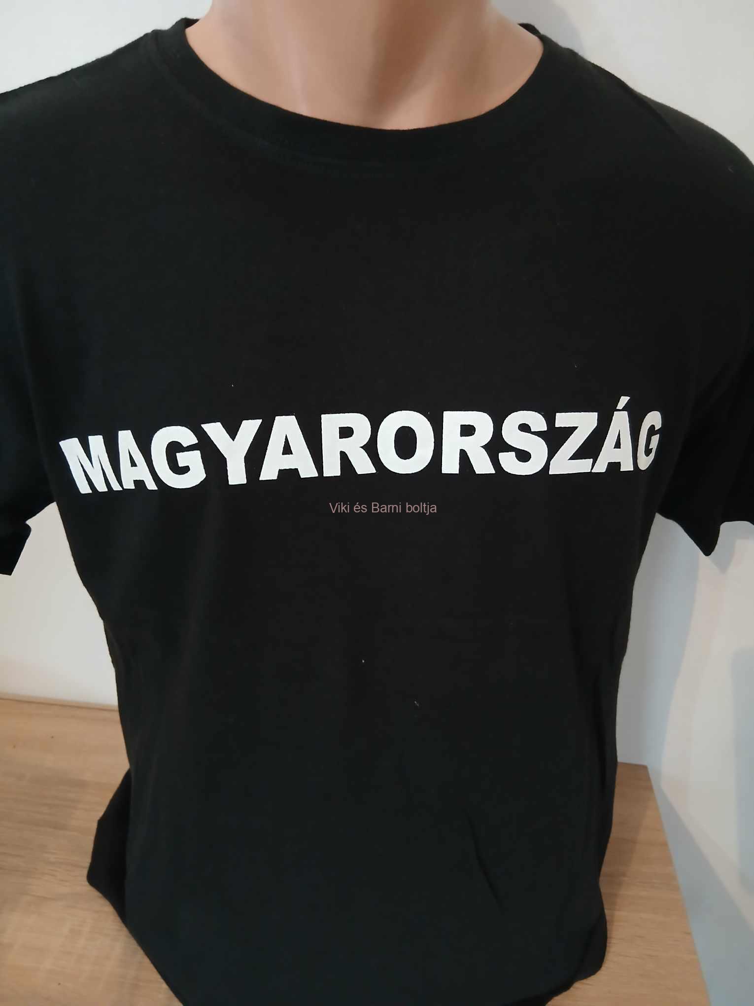 Magyarország feliratos póló