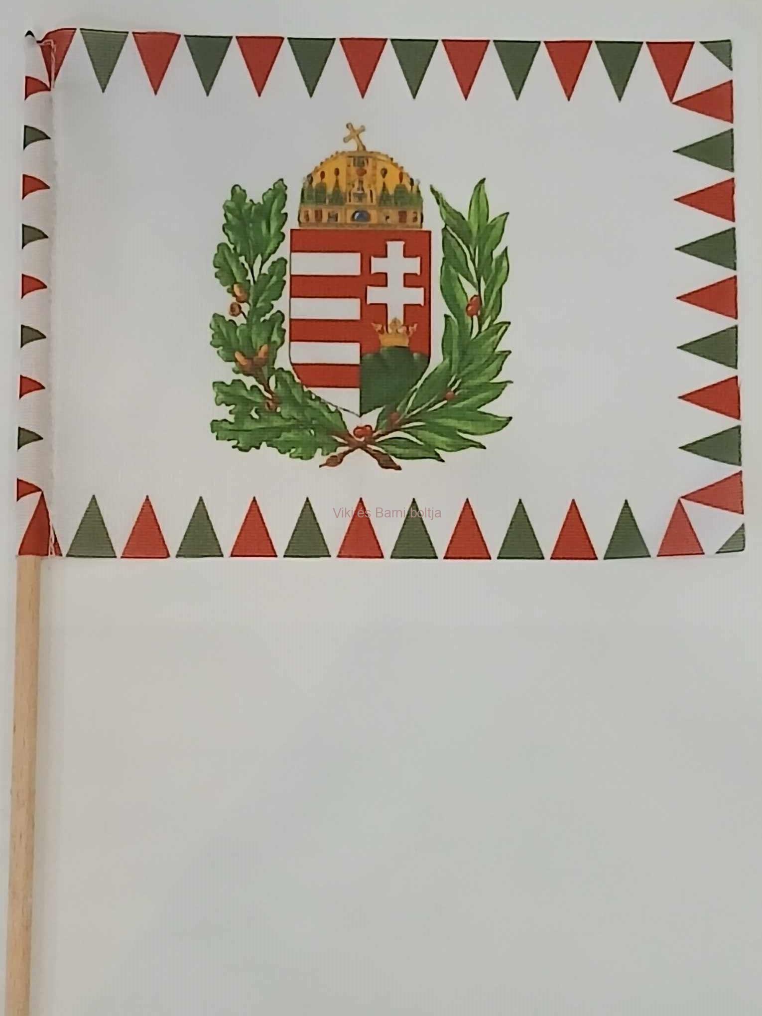 Farkasfogas zászló babérleveles címerrel